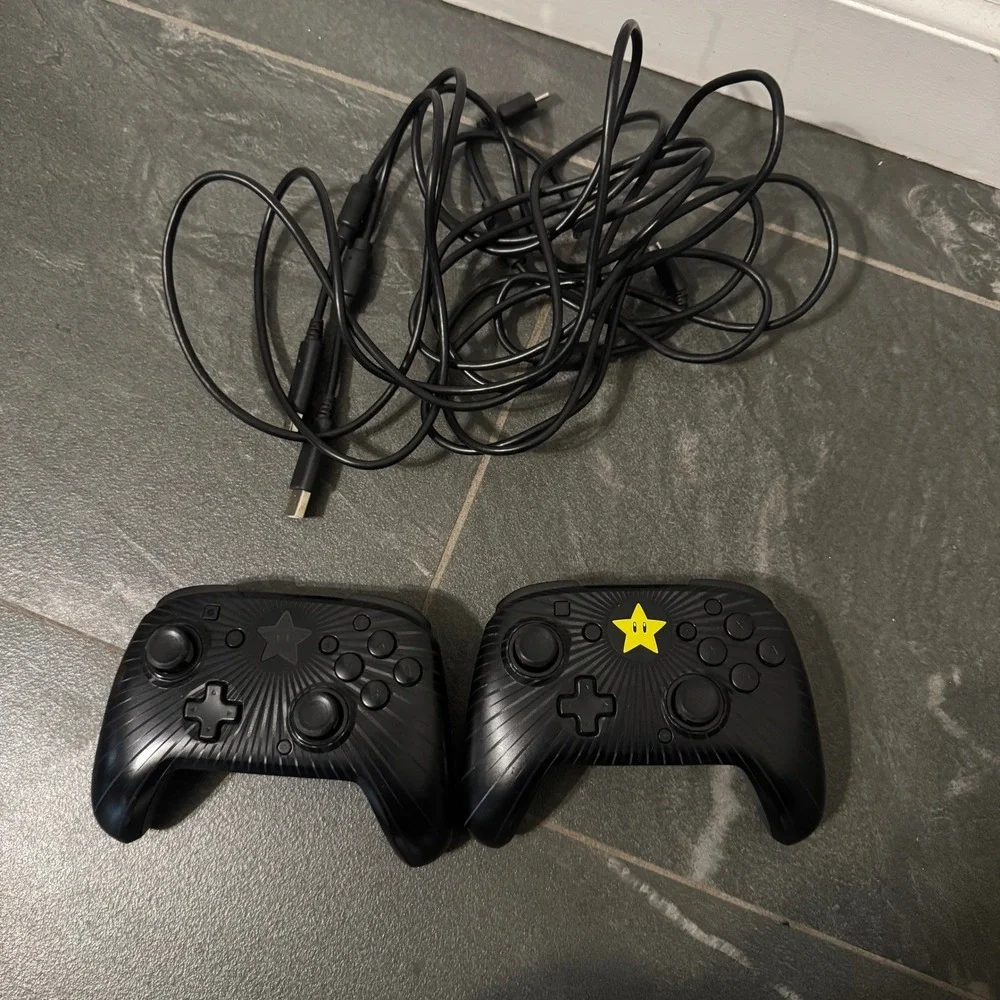 Faceoff‎ Wired Pro Controller Nintendo Switch 500-056 Black Super Mario Star 2pk